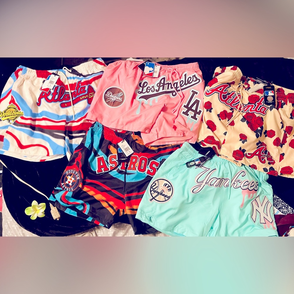 Men’s Nike swim trunks